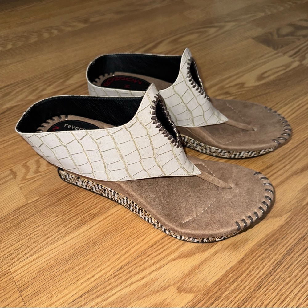Modzori Reversibles Black Tan‎ Platform Wedge Thong Sandals Tan Footbed sz 10